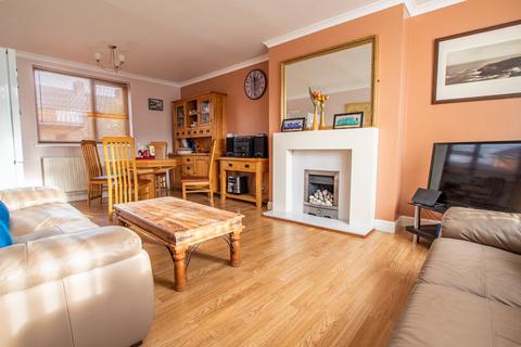 3 bedroom semi-detached house for sale - Belton Grove, Grimsby, NE Lincolnshire, DN33