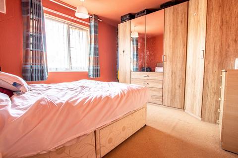 3 Belton Grove, Grimsby, DN33 1EB