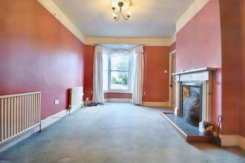 3 bedroom end of terrace house for sale - Eastgate, Louth LN11 9AG