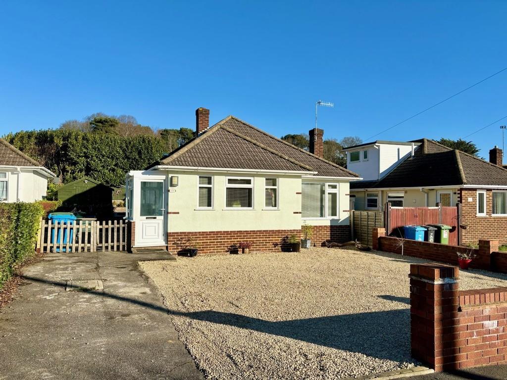 Anvil Crescent, Broadstone 2 bed detached bungalow £385,000