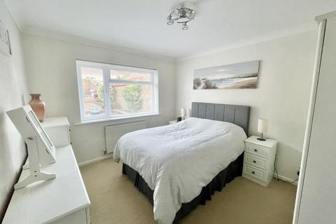 14 Anvil Crescent, Broadstone, BH18 9DX