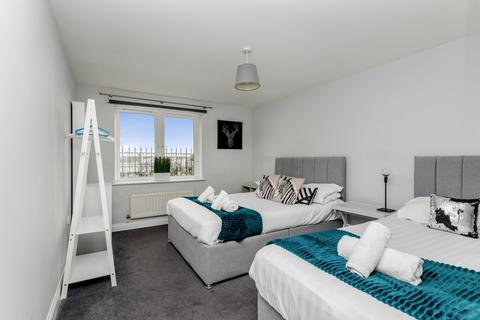 3 bedroom apartment to rent, Copenhagen Court, Brighton Marina Village