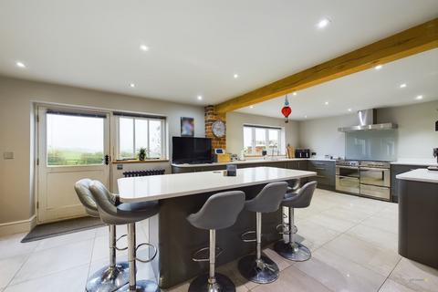 4 bedroom barn conversion for sale - Ticknall Road, Hartshorne