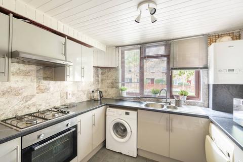 4 bedroom house for sale - Hickmore Walk, Clapham, London, SW4