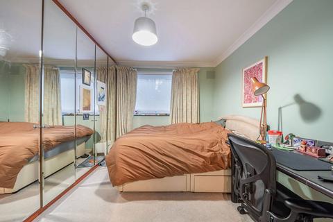 2 bedroom flat for sale - Primrose Hill Road, Primrose Hill, London, NW3