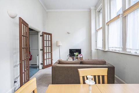 1 bedroom flat for sale, Little Britain, Farringdon, London, EC1A