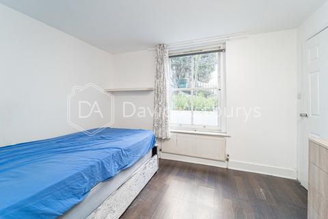 3 bedroom maisonette to rent, Yeate Street, Islington