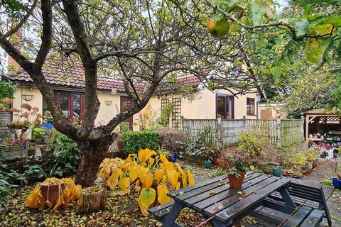 3 bedroom detached house for sale - Colne Place, Cromer