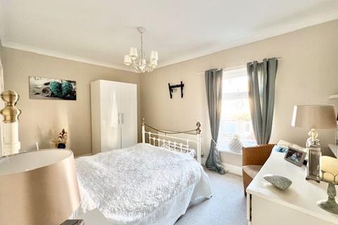 136 Fairmont Road, Grimsby, DN32 8DX