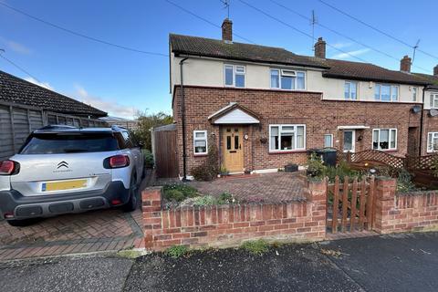 8 Broadgate, Waltham Abbey, EN9 3NH