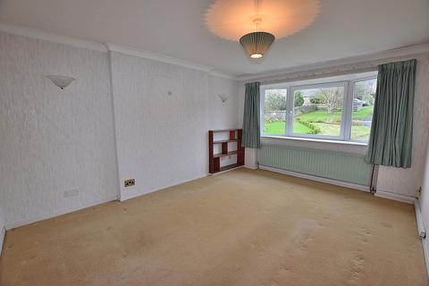 3 bedroom semi-detached bungalow for sale, Fairview Gardens, Richmond