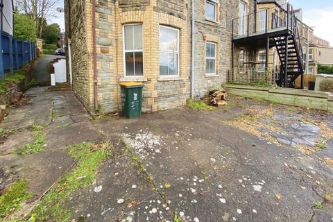 1 bedroom flat to rent, Oakfield Road, Newport