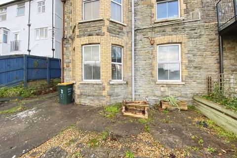 1 bedroom flat to rent, Oakfield Road, Newport