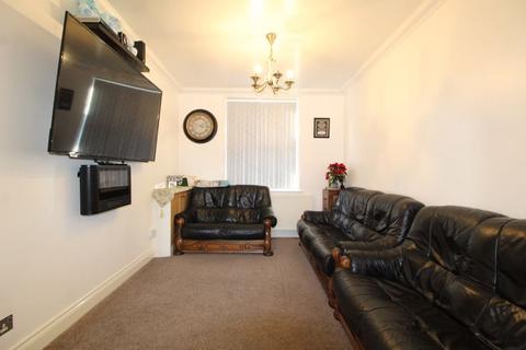 3 bedroom terraced house for sale, Malvern Road, Luton