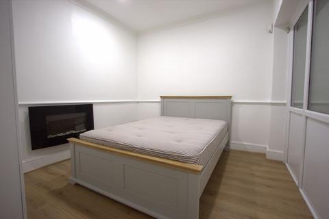 1 bedroom flat to rent, Kingsway, Enfield EN3