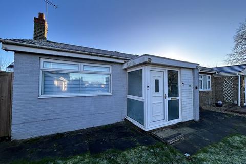 2 bedroom semi-detached bungalow for sale, Linden Close, Dunstable