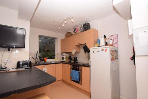 4 bedroom semi-detached house to rent - Mortimer Road, BS34