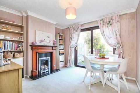 10 Braeside, Bedford, MK41 9BL