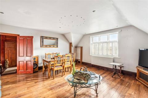 2 bedroom apartment for sale - Tooting Bec Gardens, London, SW16