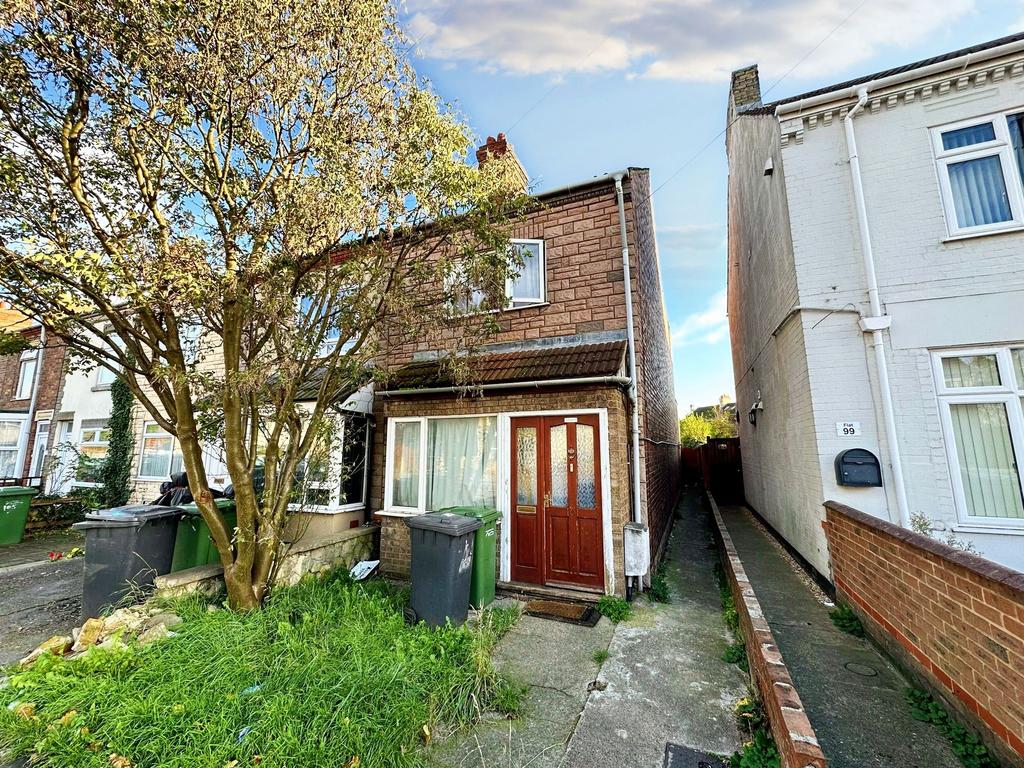 St. Pauls Road, Peterborough, PE1 3 bed end of terrace house for sale