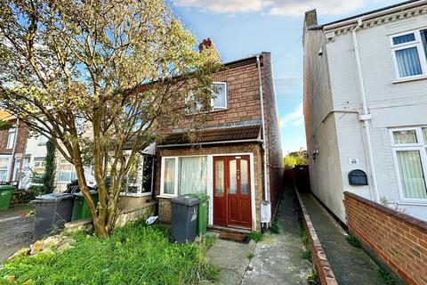 3 bedroom end of terrace house for sale, St. Pauls Road, Peterborough, PE1