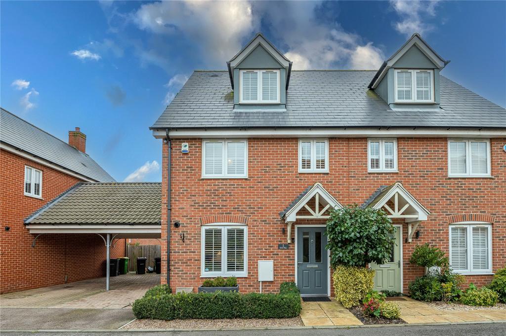Kiln Way, Great Wakering, Essex, SS3 4 bed semidetached house for sale £425,000
