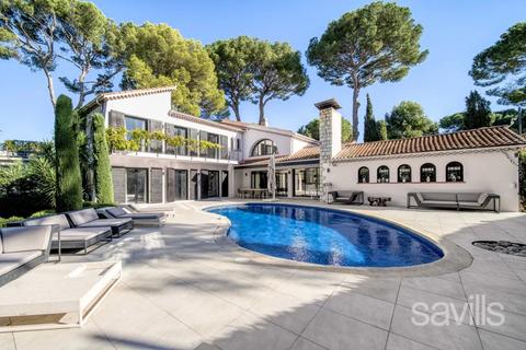 4 bedroom villa, Antibes, Cap d'Antibes, 06160, France