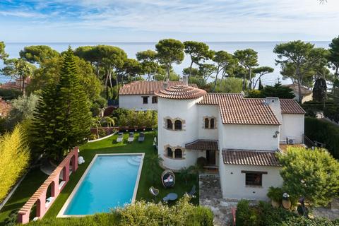 4 bedroom villa, Antibes, Cap d'Antibes, 06160, France