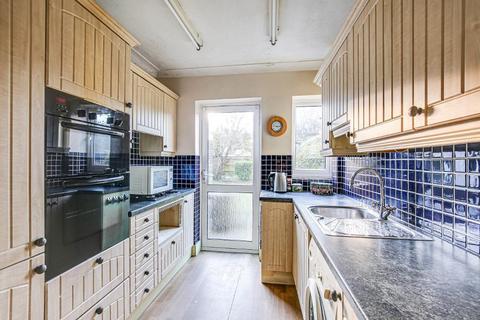 196 Limpsfield Road, South Croydon, CR2 9DA