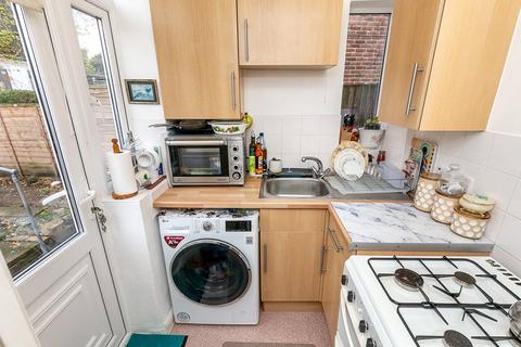 120 Moorside Road, Bromley, BR1 5ER
