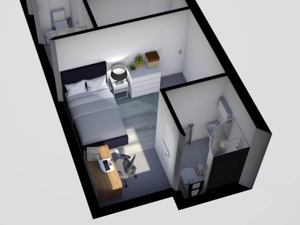 First floor rear bed