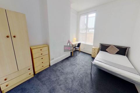 7 bedroom house to rent - Carlton Road, Salford, Manchester