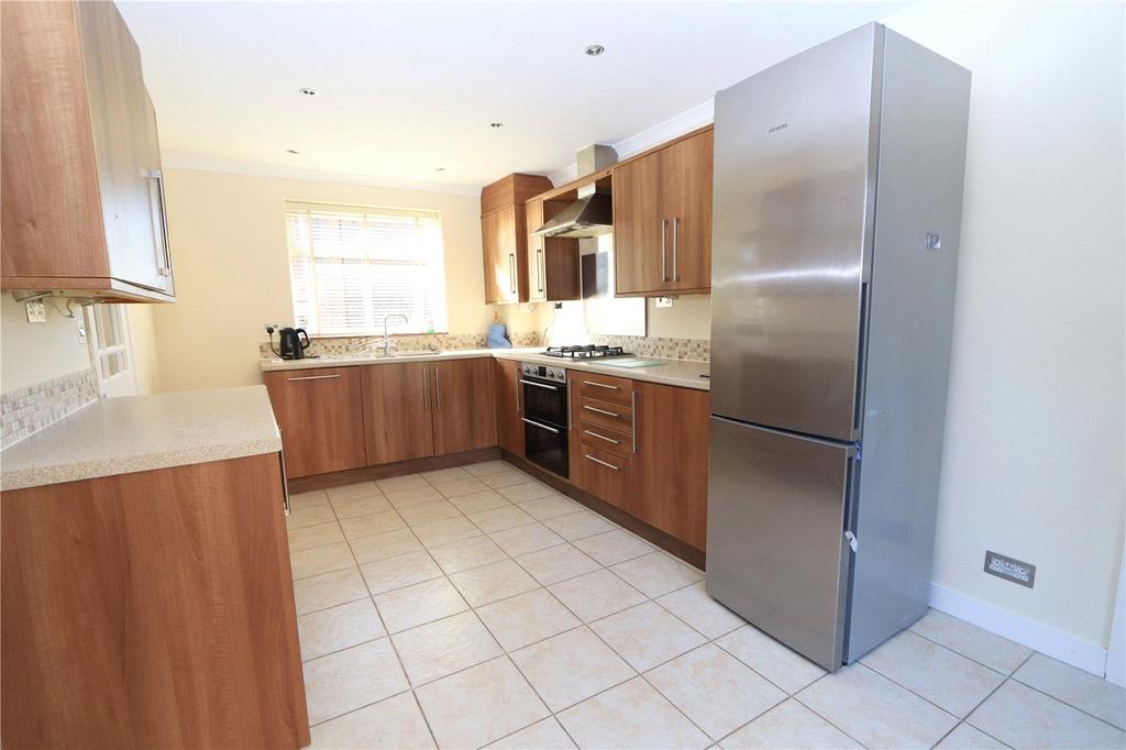 Lagonda Close, Newport Pagnell... 4 bed detached house for sale £425,000
