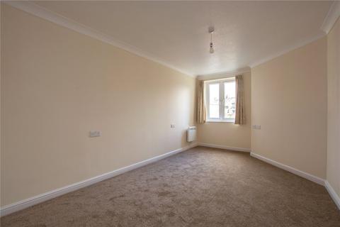 2 bedroom apartment for sale - 27 Hornbeam Court, Oxford Avenue, Guiseley, Leeds, West Yorkshire