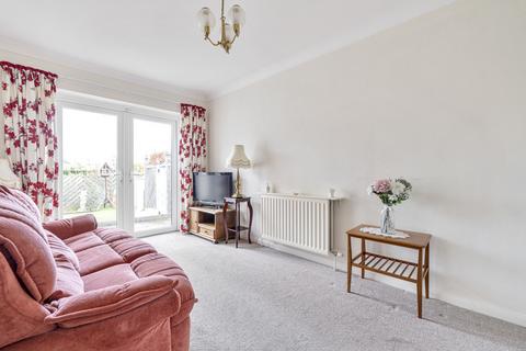 8 Oakwood Close, Church Fenton, Tadcaster, LS24 9SJ