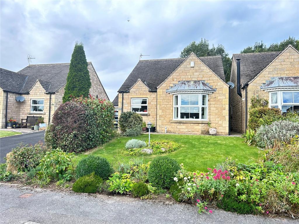 Dale Grove, Leyburn, North Yorkshire, DL8 3 bed bungalow for sale £