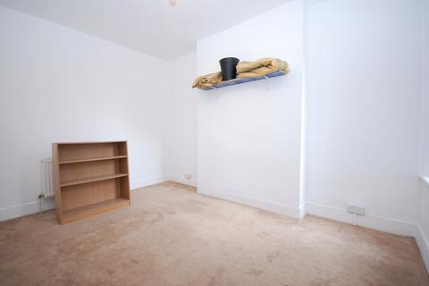 4 bedroom detached house to rent, Kingswood Road, Brixton SW2