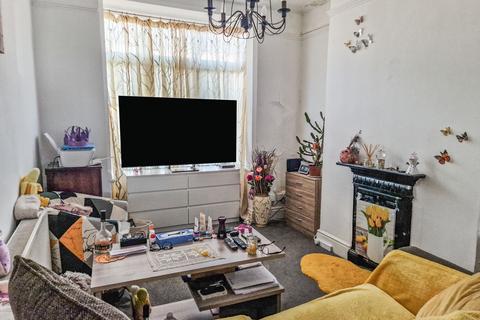 28 Rockingham Road, Wheatley, Doncaster, DN2 4BN