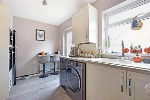 2 bedroom semi-detached house for sale, Barton Road, Barnstaple, Devon, EX32
