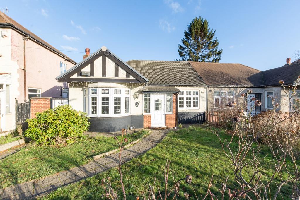 East Rochester Way, Sidcup, DA15 3 bed semidetached bungalow for sale