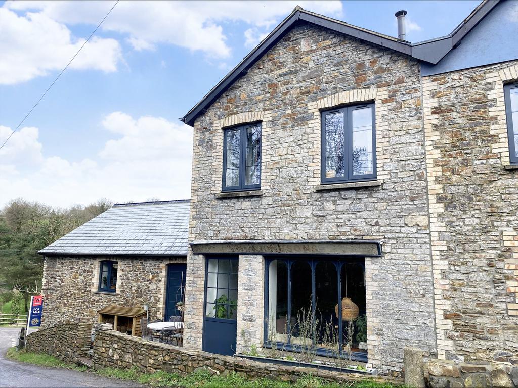 Ashmill, Ashwater, Beaworthy, Devon, EX21 4 bed semidetached house for