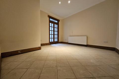 undefined, Harpenden Road, London