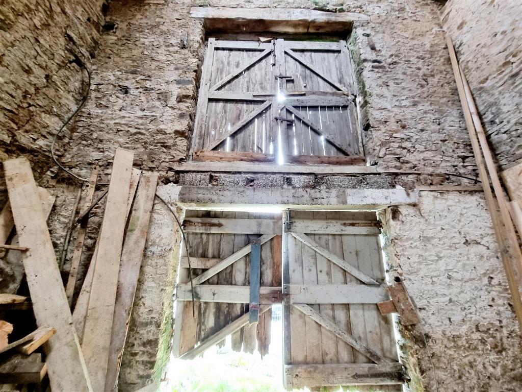 Internal Barns