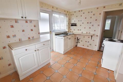 2 bedroom detached bungalow for sale, East Park, Redruth