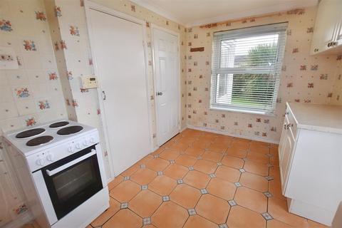 2 bedroom detached bungalow for sale, East Park, Redruth