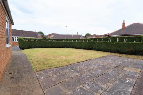 3 bedroom detached bungalow for sale - Bede Close, Stockton-On-Tees, TS19 9ES