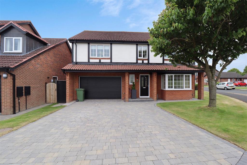 Leonard Ropner Drive, Fairfield... 5 bed detached house £375,000