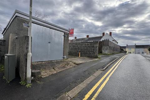 Property for sale - Highlands Avenue, Haverfordwest