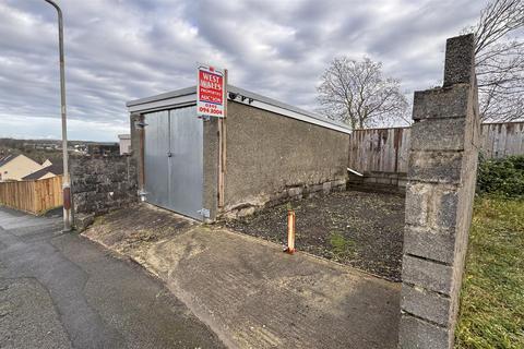 Property for sale - Highlands Avenue, Haverfordwest