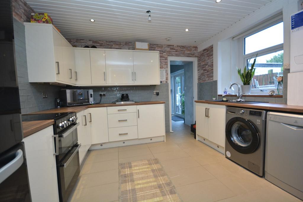 Glaisnock Street, Cumnock, KA18 4 bed semidetached villa for sale £